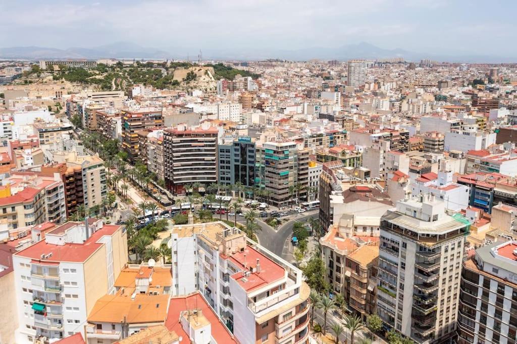 Ferienwohnung Luxury Views Downtown Alicante Exterior foto