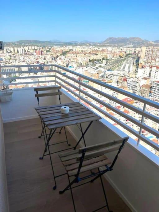Ferienwohnung Luxury Views Downtown Alicante Exterior foto